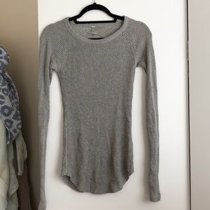 Lululemon sweater size 4